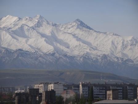 Bishkek Maximus Apartament 2 Eksteriør bilde